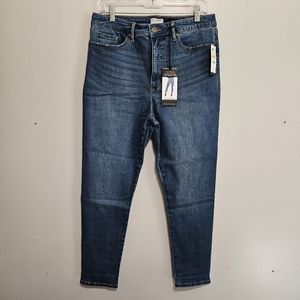 NWT Sofia high rise straight jeans